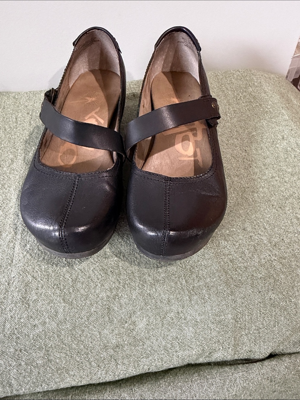 Women's OTBT Salem Black Mary Jane’s